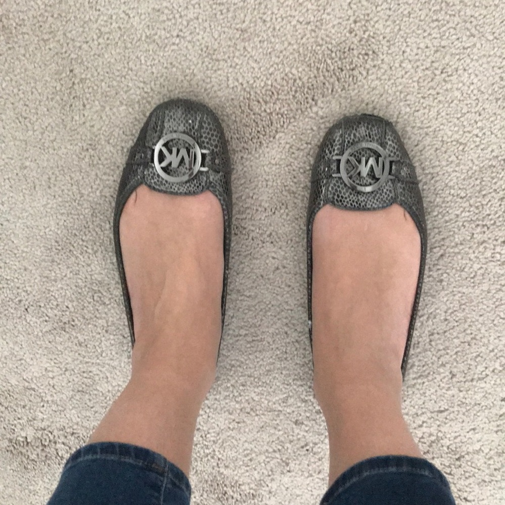 Michael Kors 9m Used Women’s Gray Ballet flats
